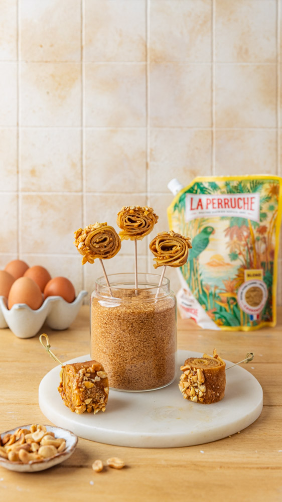 Sucettes de crêpes au caramel et cacahuètes – photographe culinaire lyon
